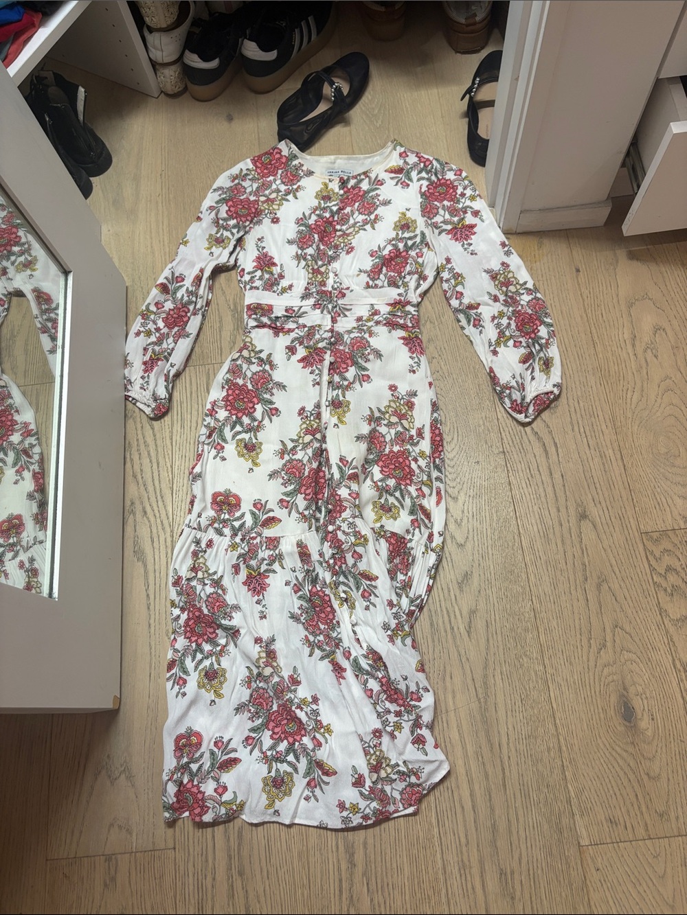 Floral Tie-Waist Maxi Dress - White with Red Floral